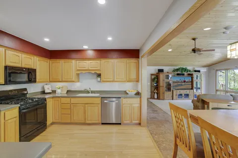 $535,000 | 2890 Zanzibar Lane North, Plymouth, MN 55447