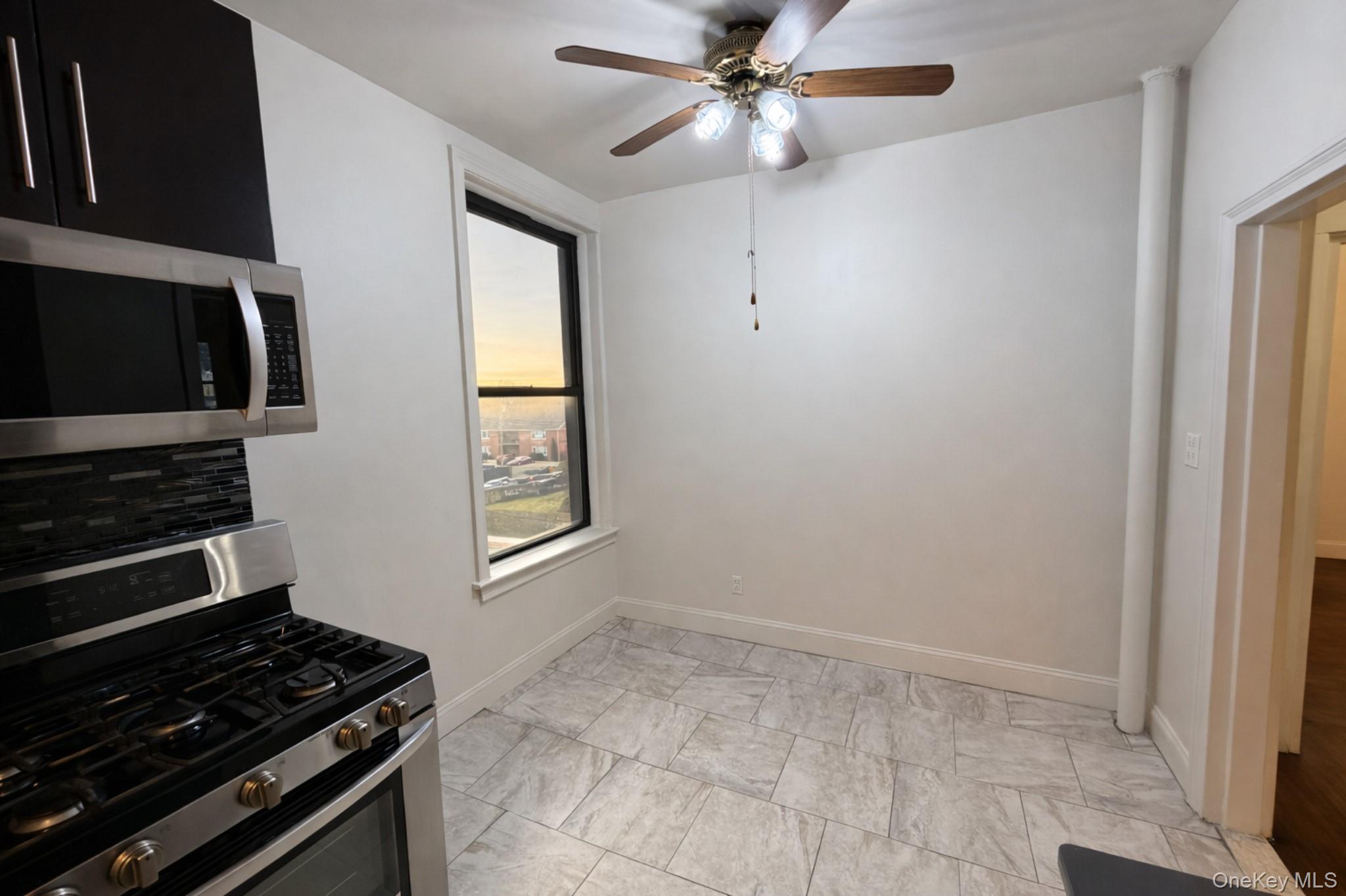 5 Circuit Road, Unit A30 New Rochelle, NY 10805 - Photo 4 of 9