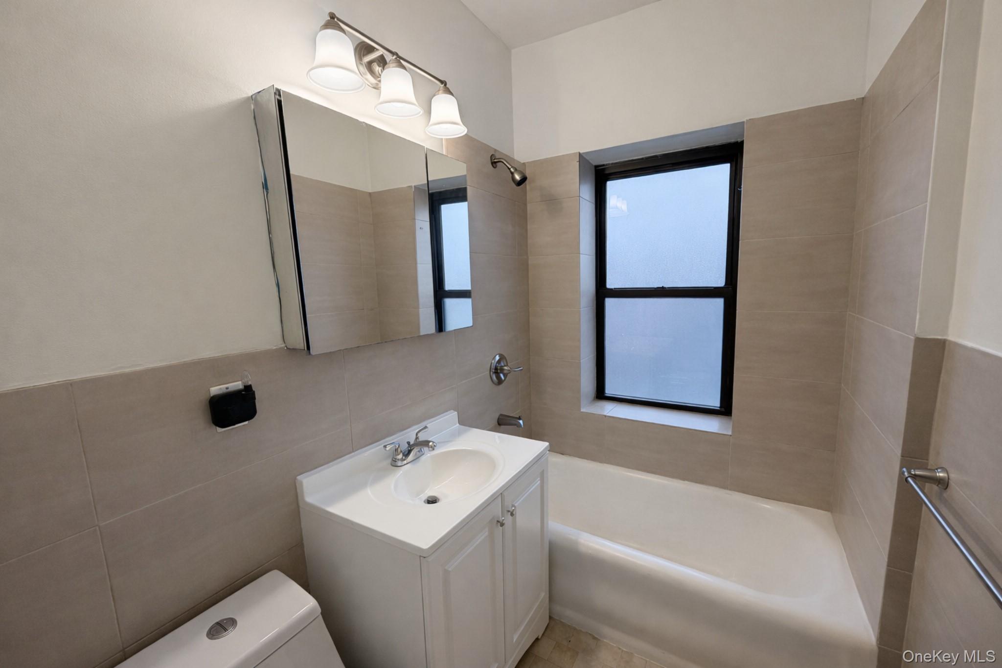 5 Circuit Road, Unit A30 New Rochelle, NY 10805 - Photo 8 of 9