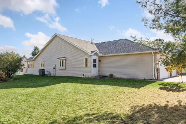 $350,000 | 1901 Westridge Circle, Stillwater, MN 55082