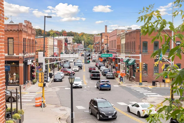 $350,000 | 1901 Westridge Circle, Stillwater, MN 55082