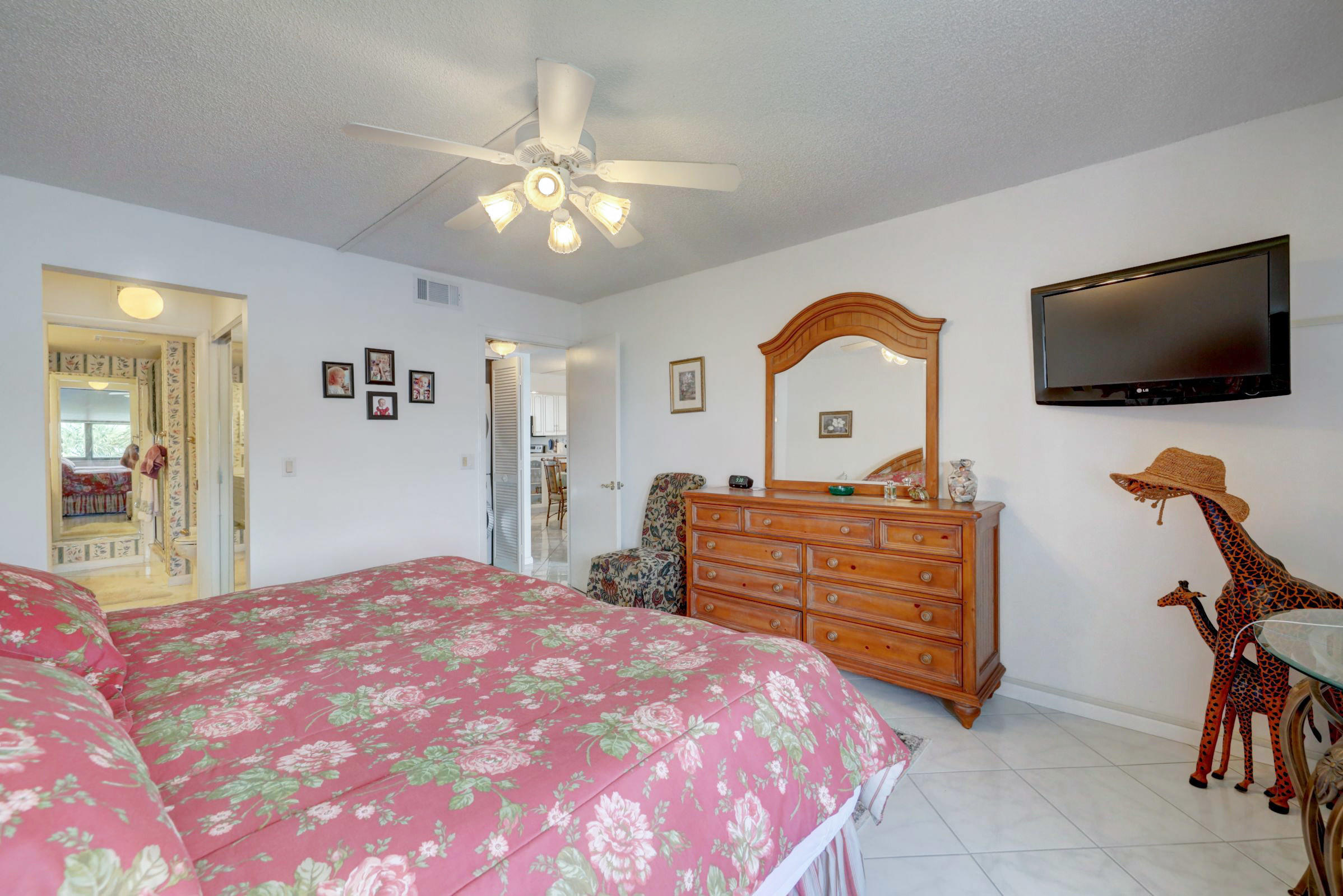 1950 Southwest Palm City Road, Unit 88306 Stuart, FL 34994 - Photo 24 of 40 Master Bedroom