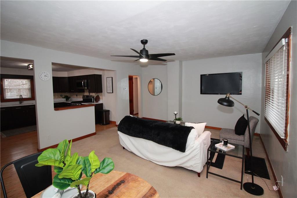 160 Coketown Road Coraopolis, PA 15108 - Photo 15 of 25 Gallery Image 15