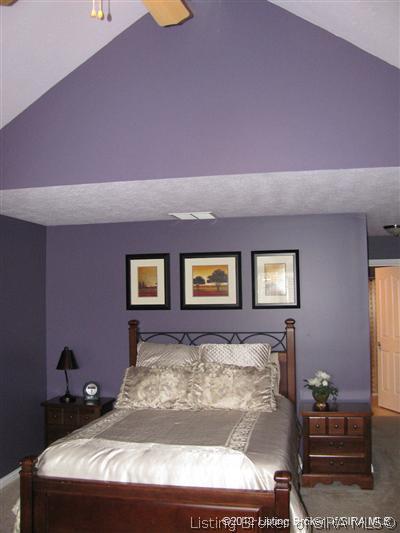 5513 Raintree Ridge Jeffersonville, IN 47130 - Photo 13 of 31 Gallery Image 13