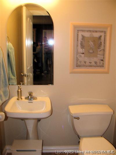 5513 Raintree Ridge Jeffersonville, IN 47130 - Photo 22 of 31 Gallery Image 22