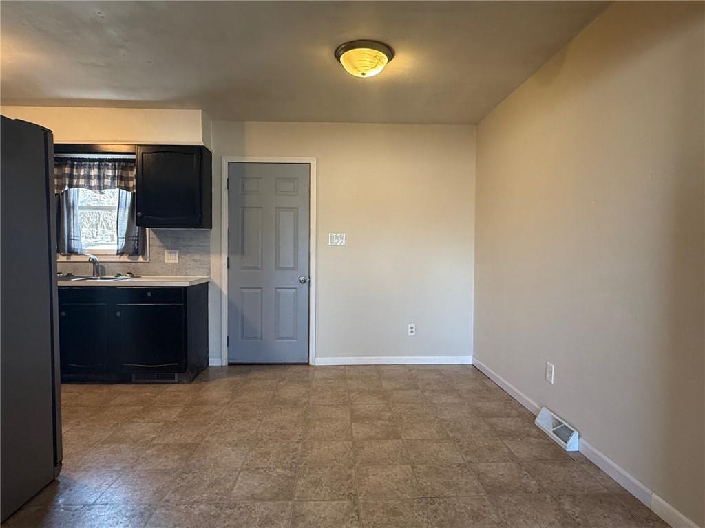 200 South Harrison Street Oregon, MO 64473 - Photo 4 of 10