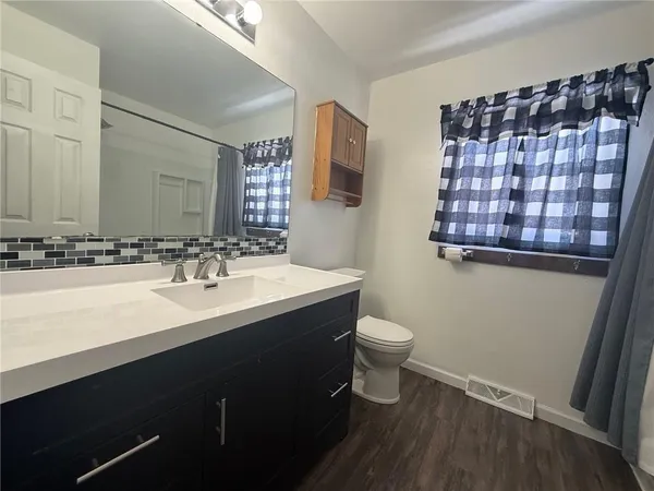 $90,000 | 200 South Harrison Street, Oregon, MO 64473