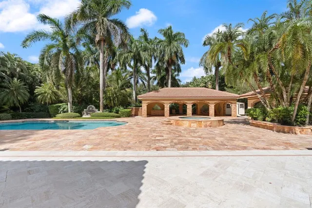 $3,999,900 | 14641 Mustang Trail, Southwest Ranches, FL 33330