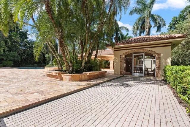 $3,999,900 | 14641 Mustang Trail, Southwest Ranches, FL 33330