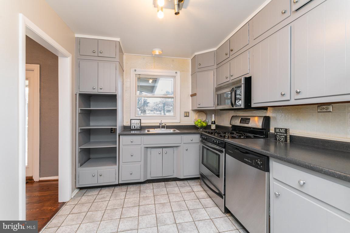 3812 Kilburn Road Randallstown, MD 21133 - Photo 9 of 36