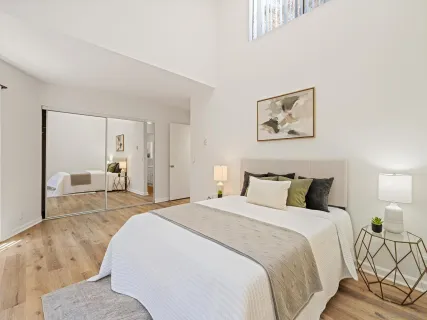 $975,000 | 3250 Via Marin, Unit 4, La Jolla, CA 92037