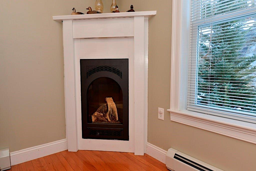 18 Harvest Ridge Road, Unit 22 Freeport, ME 04032 - Photo 15 of 35 Gas Fireplace