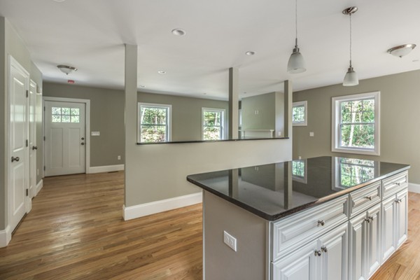 148 R Marlborough Road Salem, MA 01970 - Photo 22 of 27 Gallery Image 22