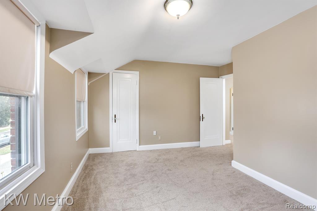 407 Touraine Road Grosse Pointe Farms, MI 48236 - Photo 31 of 43