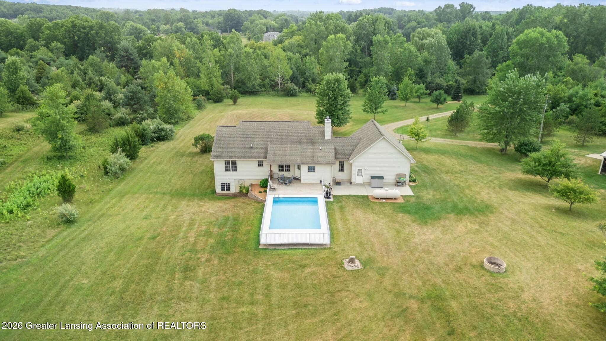 2327 Vandekarr Road Owosso, MI 48867 - Photo 10 of 60 09-Media Jett -07
