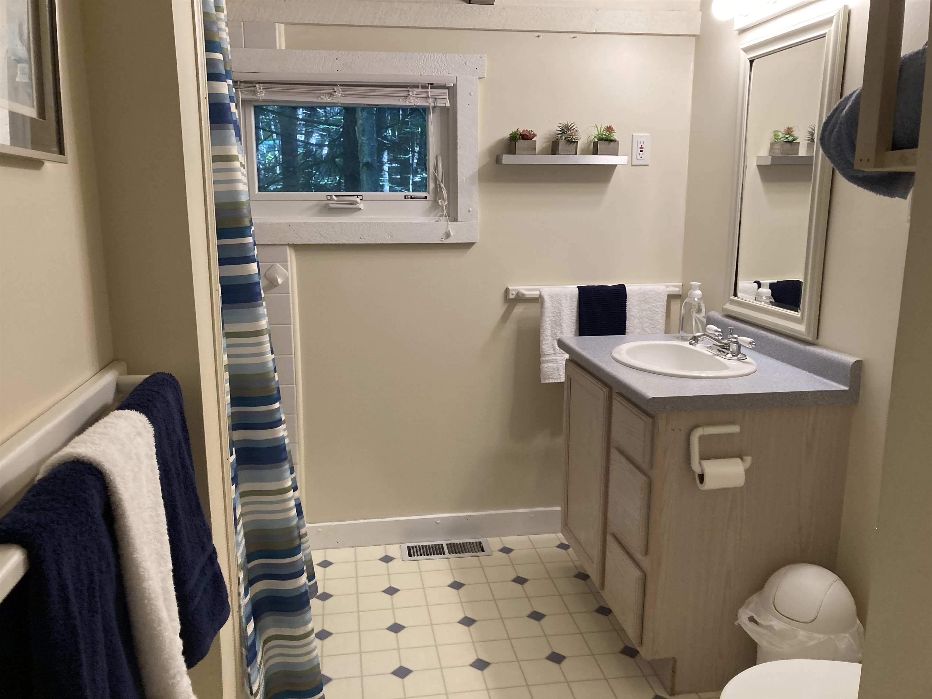141 Jay Hill Road, Unit 461 Hartford, VT 05001 - Photo 20 of 25 Gallery Image 20