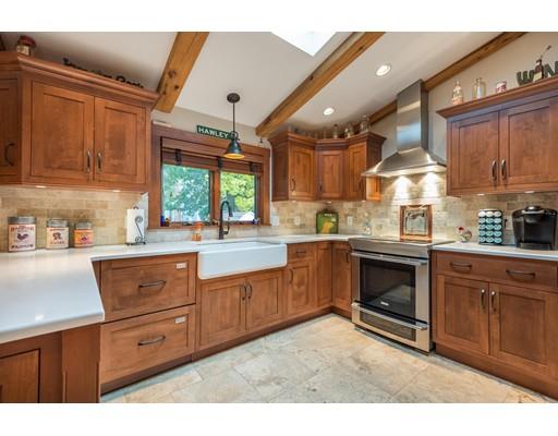 34 Evergreen Road Stoneham, MA 02180 - Photo 12 of 29 Gallery Image 12