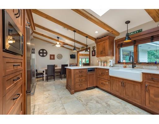 34 Evergreen Road Stoneham, MA 02180 - Photo 13 of 29 Gallery Image 13