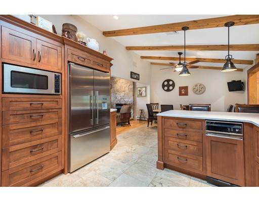 34 Evergreen Road Stoneham, MA 02180 - Photo 15 of 29 Gallery Image 15