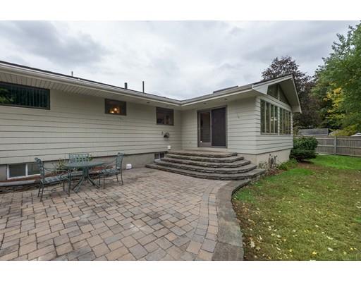 34 Evergreen Road Stoneham, MA 02180 - Photo 4 of 29 Gallery Image 4