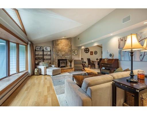 34 Evergreen Road Stoneham, MA 02180 - Photo 6 of 29 Gallery Image 6