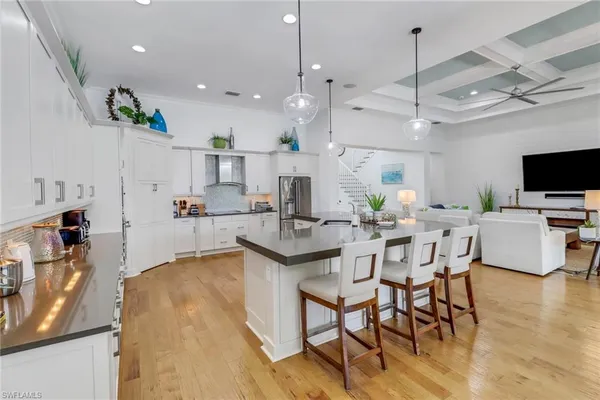 $1,995,000 | 5166 Andros Drive, Naples, FL 34113