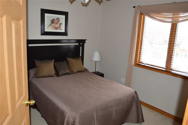 37130 Willow Road New Boston, MI 48164 - Photo 14 of 20 20390960-13.JPG