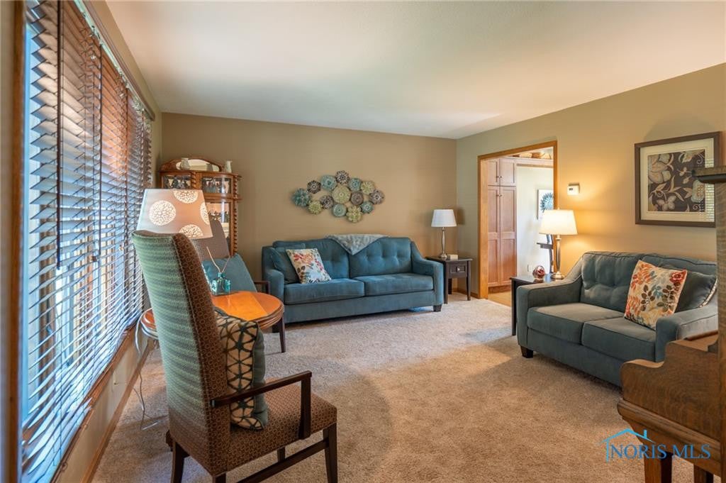 1202 Winghaven Road Maumee, OH 43537 - Photo 3 of 25 Gallery Image 3
