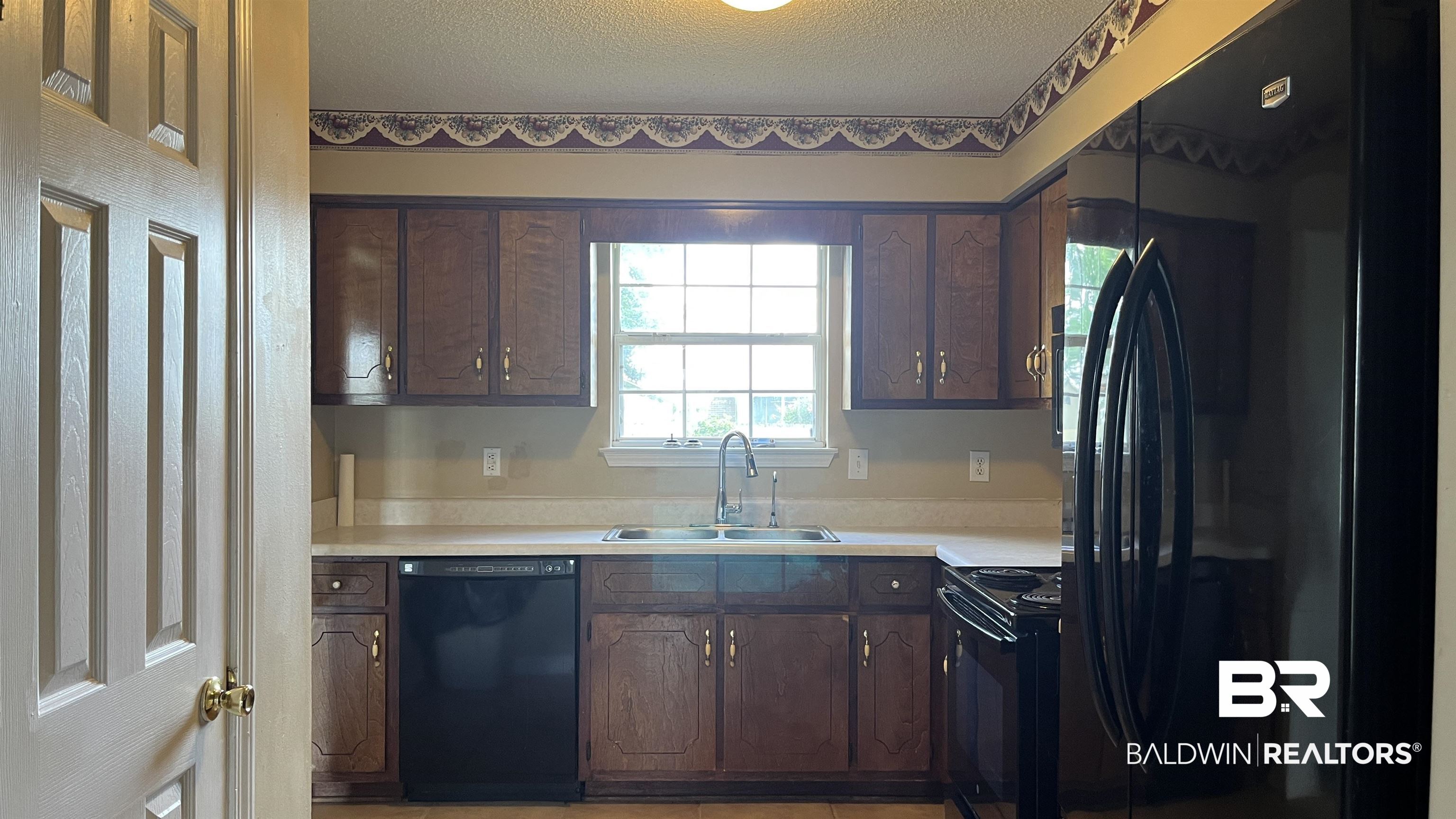 16364 Hunter Lane Foley, AL 36535 - Photo 5 of 20 Kitchen