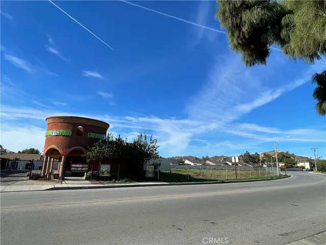 $950,000 | 5754 Tilton Avenue, Jurupa Valley, CA 92509