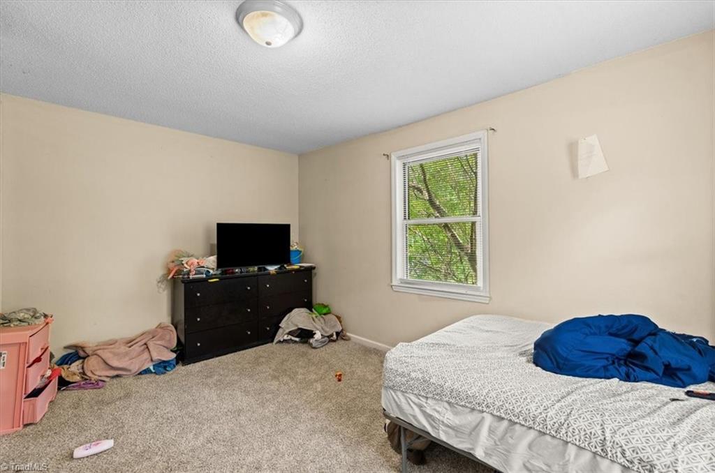 1844 Price Road Eden, NC 27288 - Photo 11 of 38