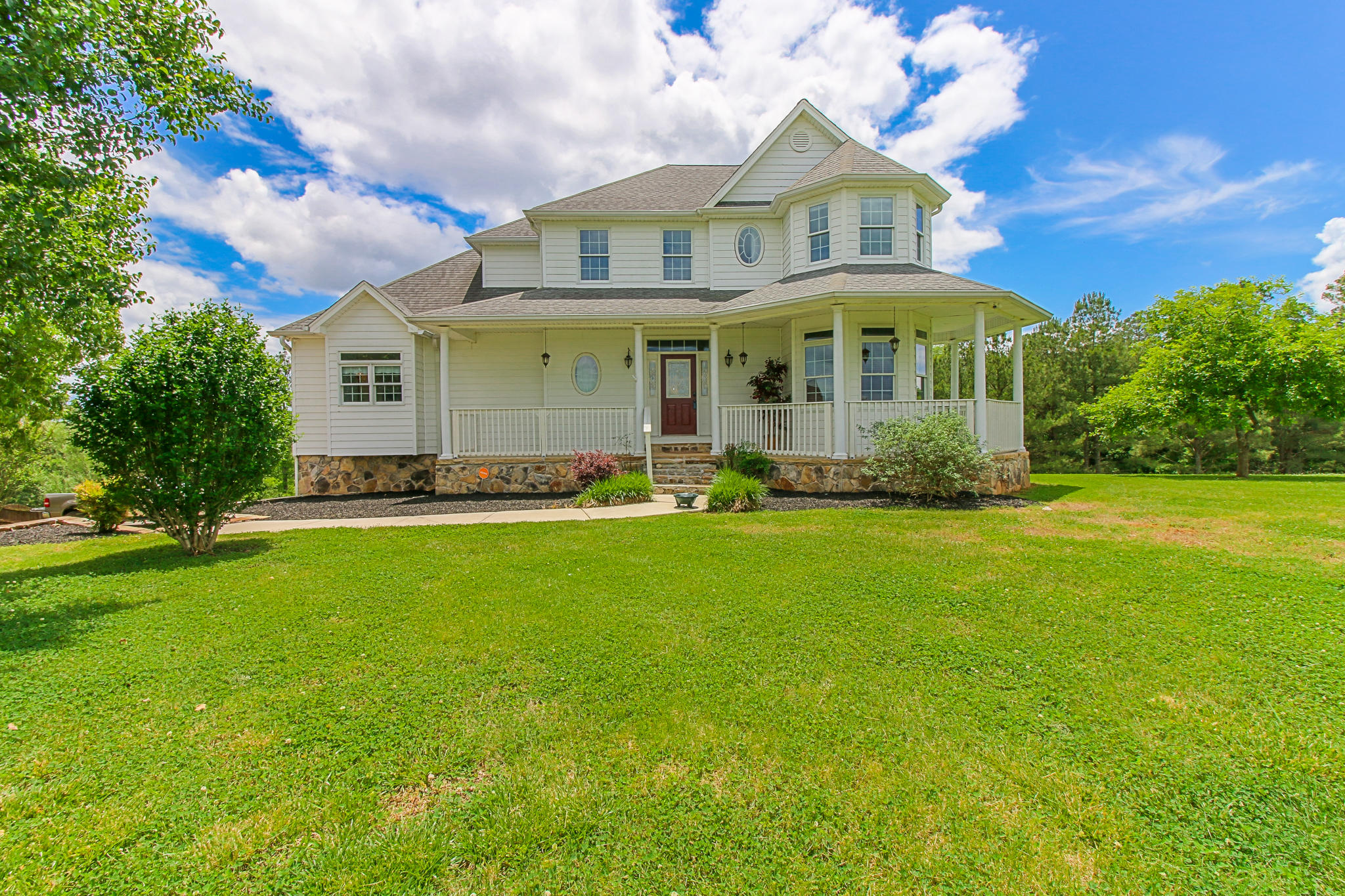 457 Northeast Ne River Charleston, TN 37310 - Photo 2 of 40 Front