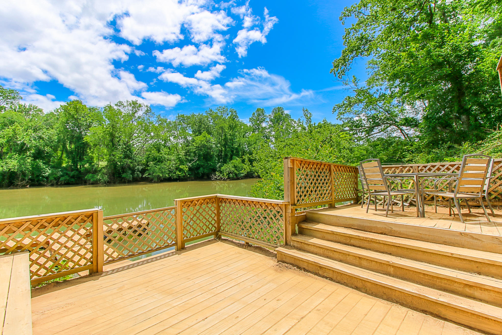 457 Northeast Ne River Charleston, TN 37310 - Photo 31 of 40 Dock Deck