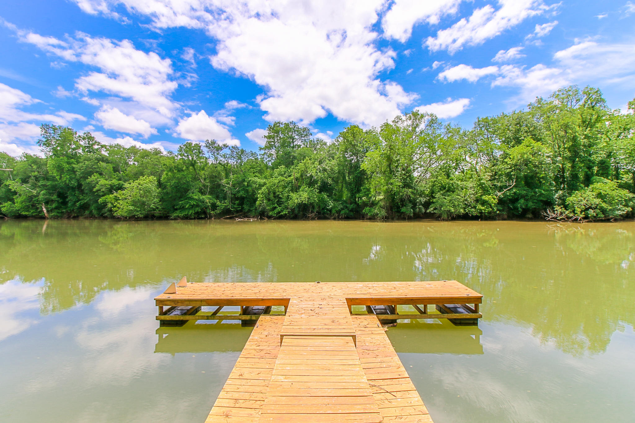 457 Northeast Ne River Charleston, TN 37310 - Photo 33 of 40 Dock
