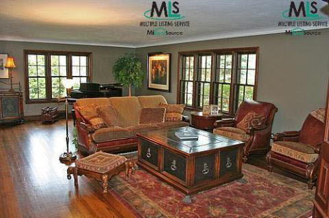 1055 Audubon Road Grosse Pointe, MI 48230 - Photo 4 of 9 854317-3.JPG