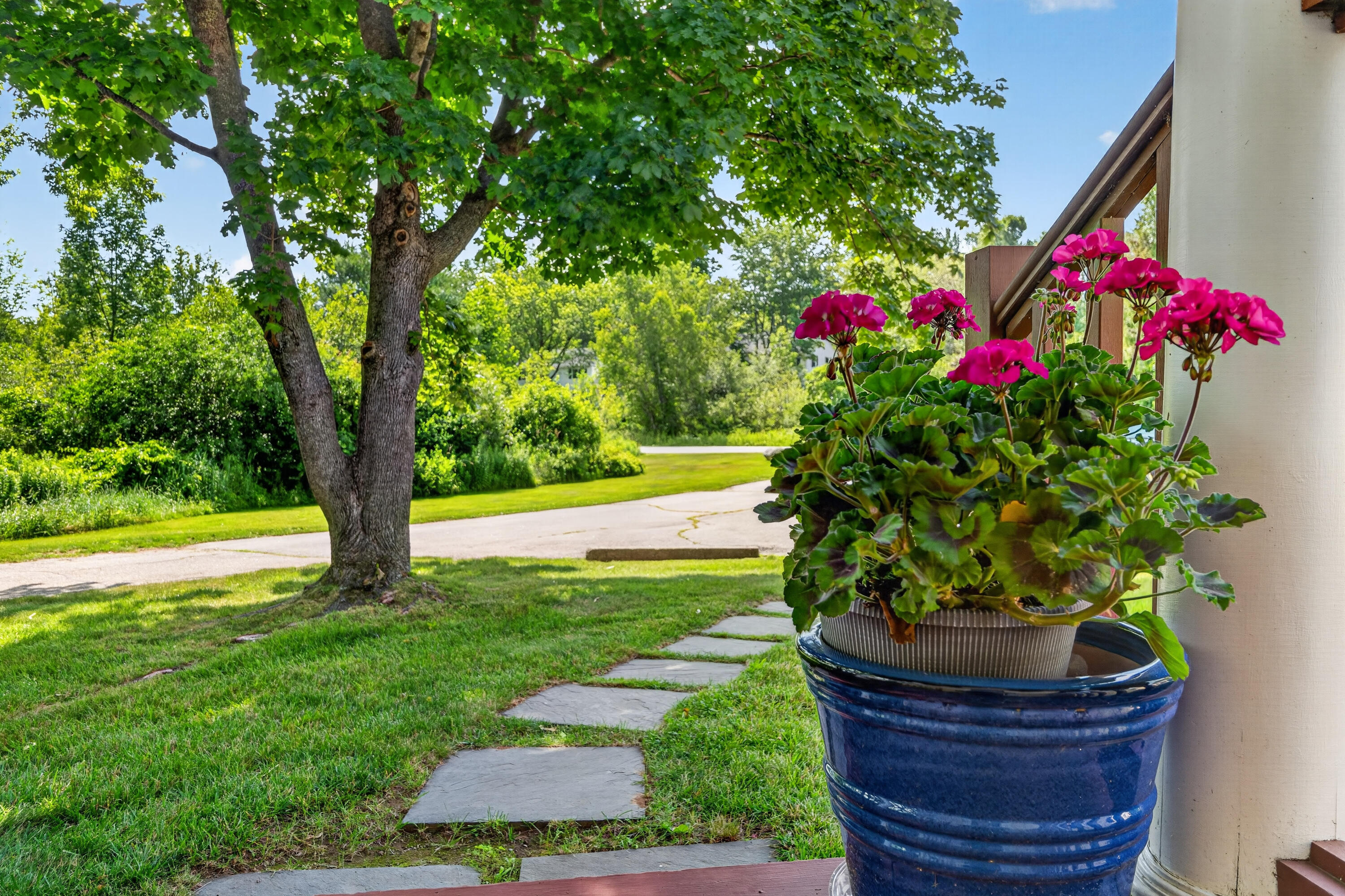 17 Woodside Meadow Road, Unit 7 York, ME 03909 - Photo 10 of 63 17 Woodside Meadow Rd, #7, York
