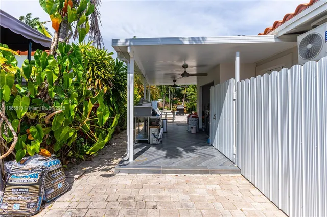 $875,000 | 9901 Southwest 35th Terrace, Miami, FL 33165