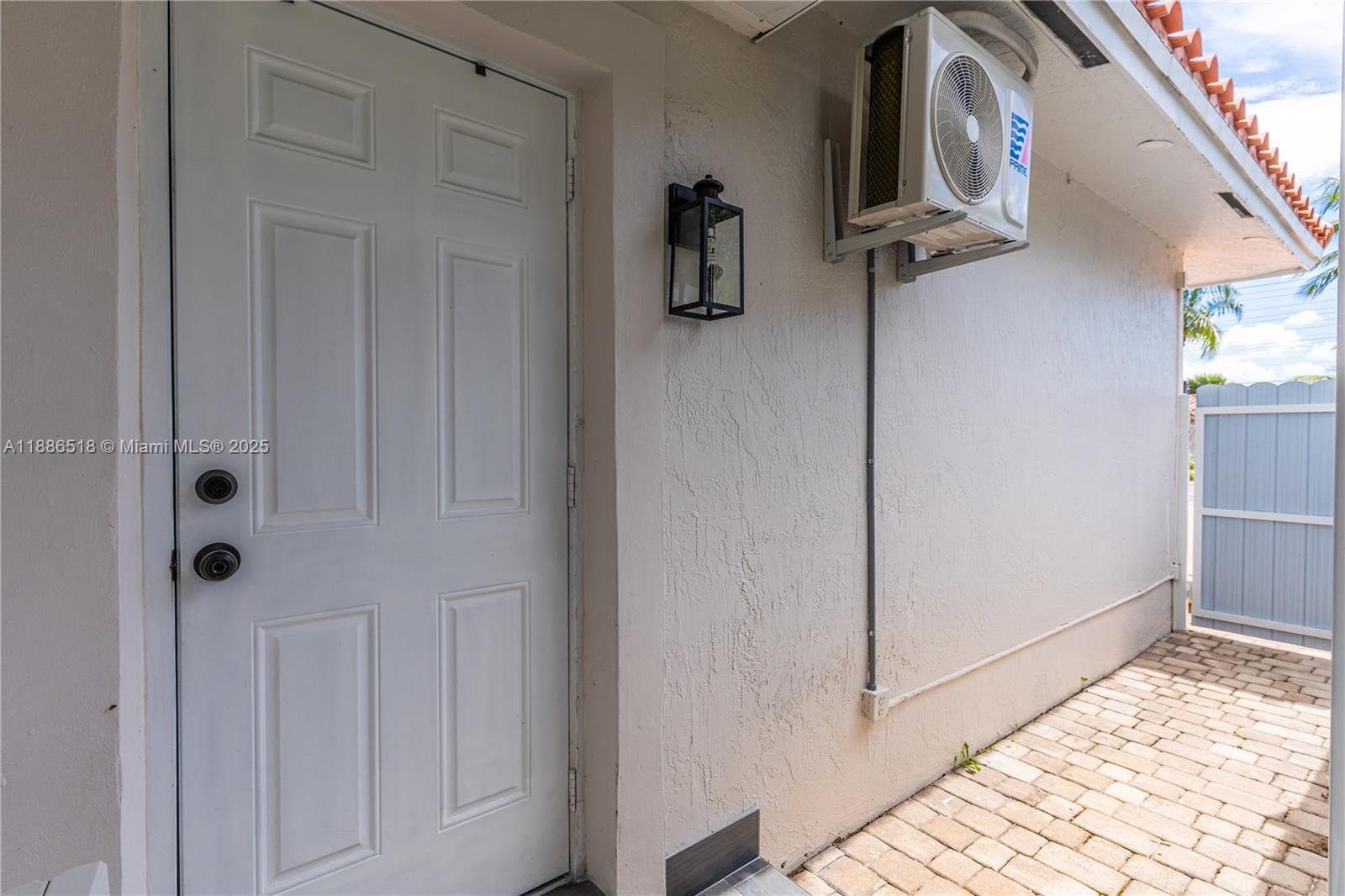 9901 Southwest 35th Terrace Miami, FL 33165 - Photo 17 of 39