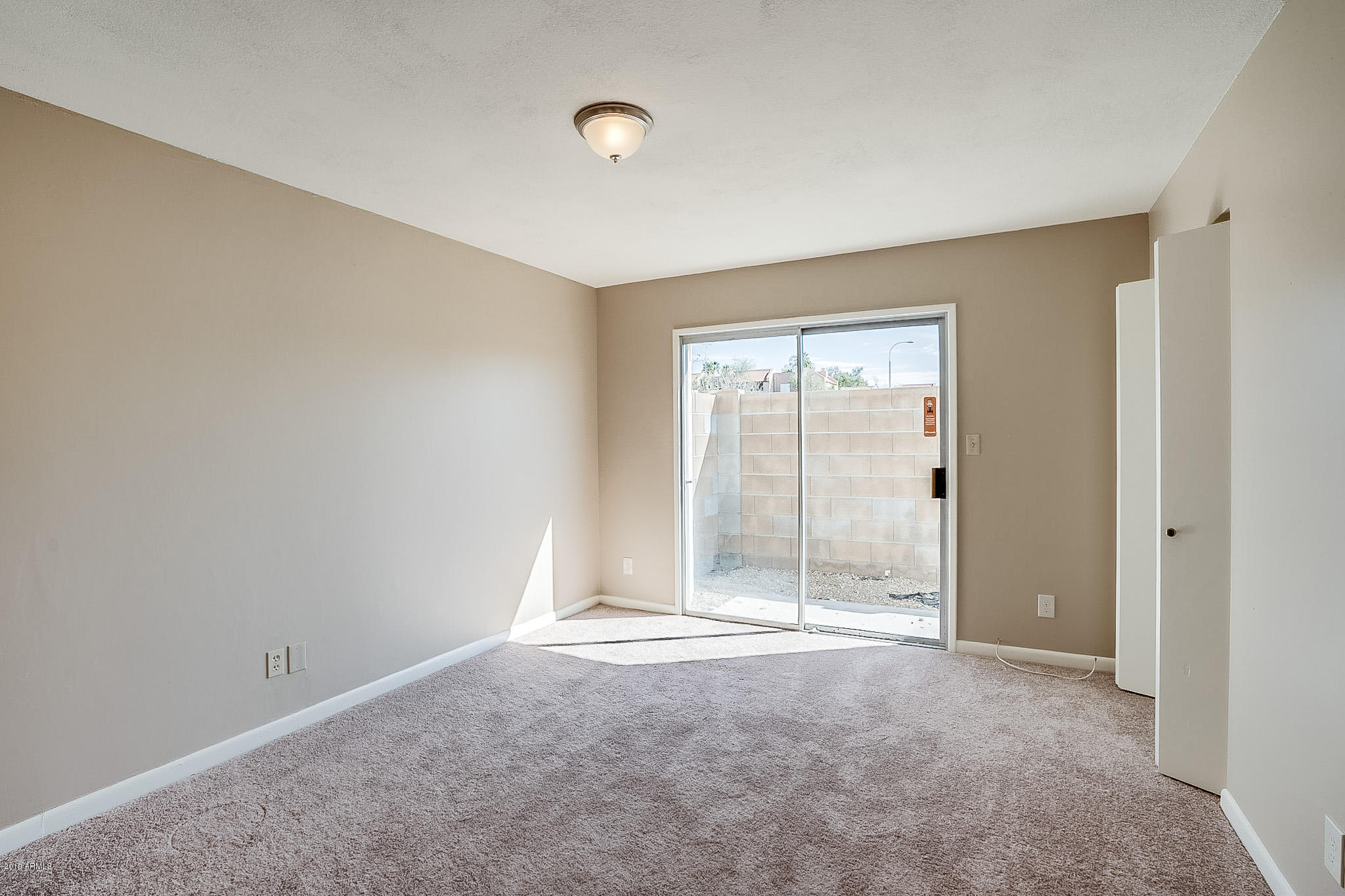 516 South Evergreen Road Tempe, AZ 85288 - Photo 8 of 16 Evergreen-15