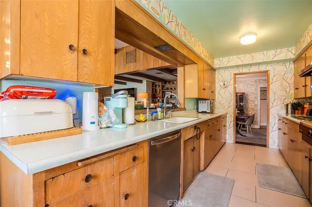 $1,850,000 | 6616 Langdon Avenue, Van Nuys, CA 91406