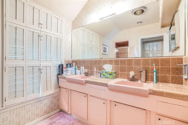 $1,850,000 | 6616 Langdon Avenue, Van Nuys, CA 91406