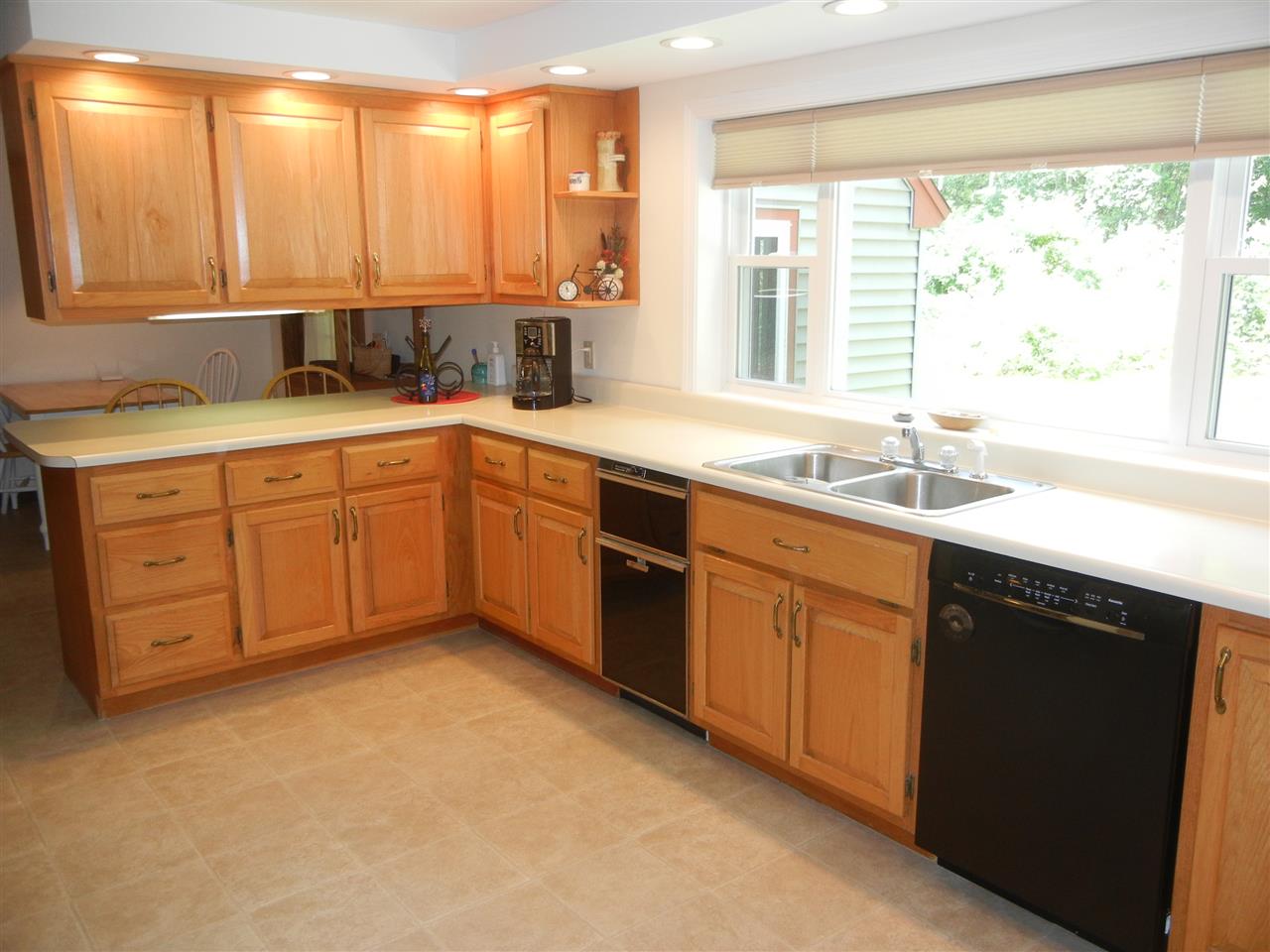 183 Depot Road Hollis, NH 03049 - Photo 4 of 25
