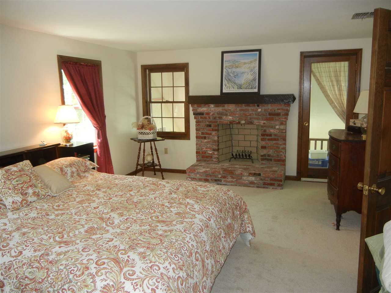 183 Depot Road Hollis, NH 03049 - Photo 9 of 25
