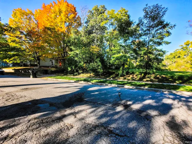 $13,500 | 1613 Leer Street, South Bend, IN 46613