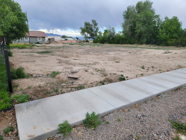 325 South 100th East, Unit 2 Delta, UT 84624 - Photo 3 of 6