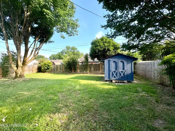 $1,595 | 10233 Curtis Drive, Olive Branch, MS 38654