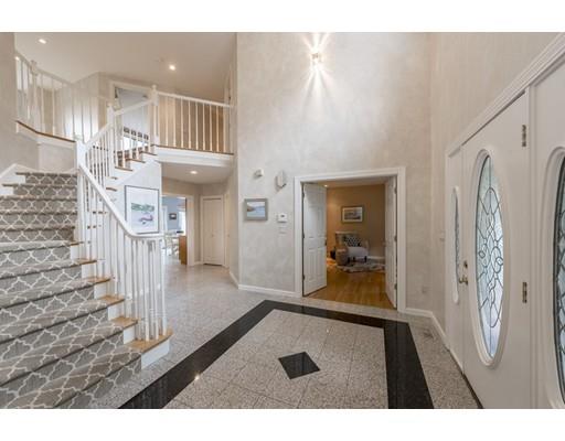 12 Richard Road Marblehead, MA 01945 - Photo 2 of 37