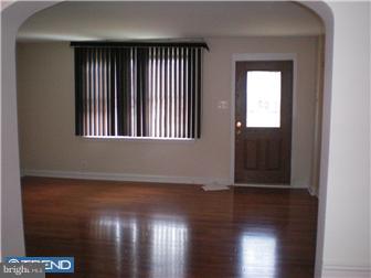 7116 Rutland Street Philadelphia, PA 19149 - Photo 3 of 12 Living Room