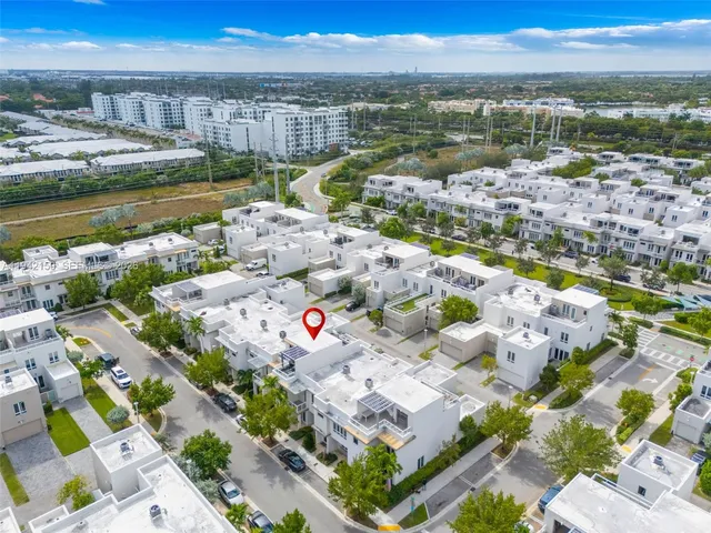 $980,000 | 6348 Northwest 104th Court, Doral, FL 33178