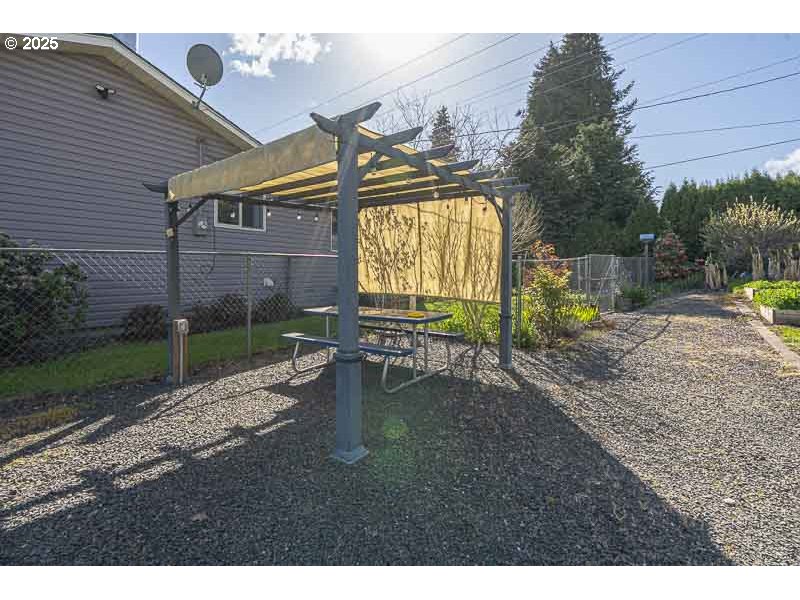 1216 Northeast Montgomery Place Albany, OR 97321 - Photo 40 of 47 a view of a house with backyard and sitting area